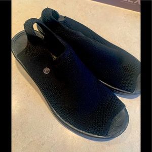 Bzees slip on sandal